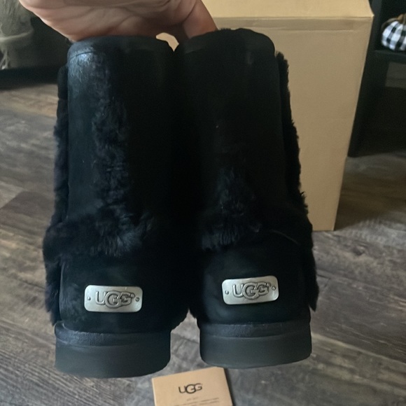 Hadley Ugg Boots - Picture 5 of 8